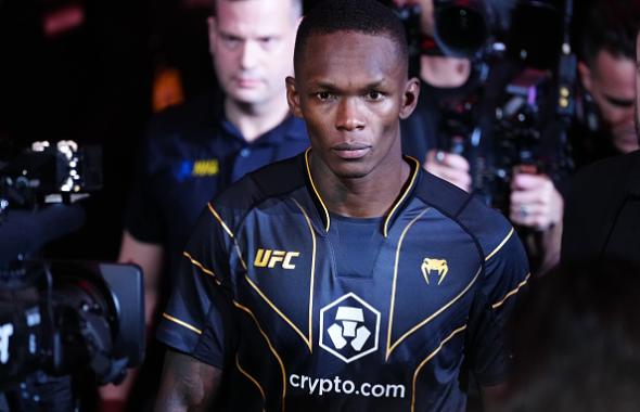 Israel Adesanya, referee stoppage TKO example in MMA