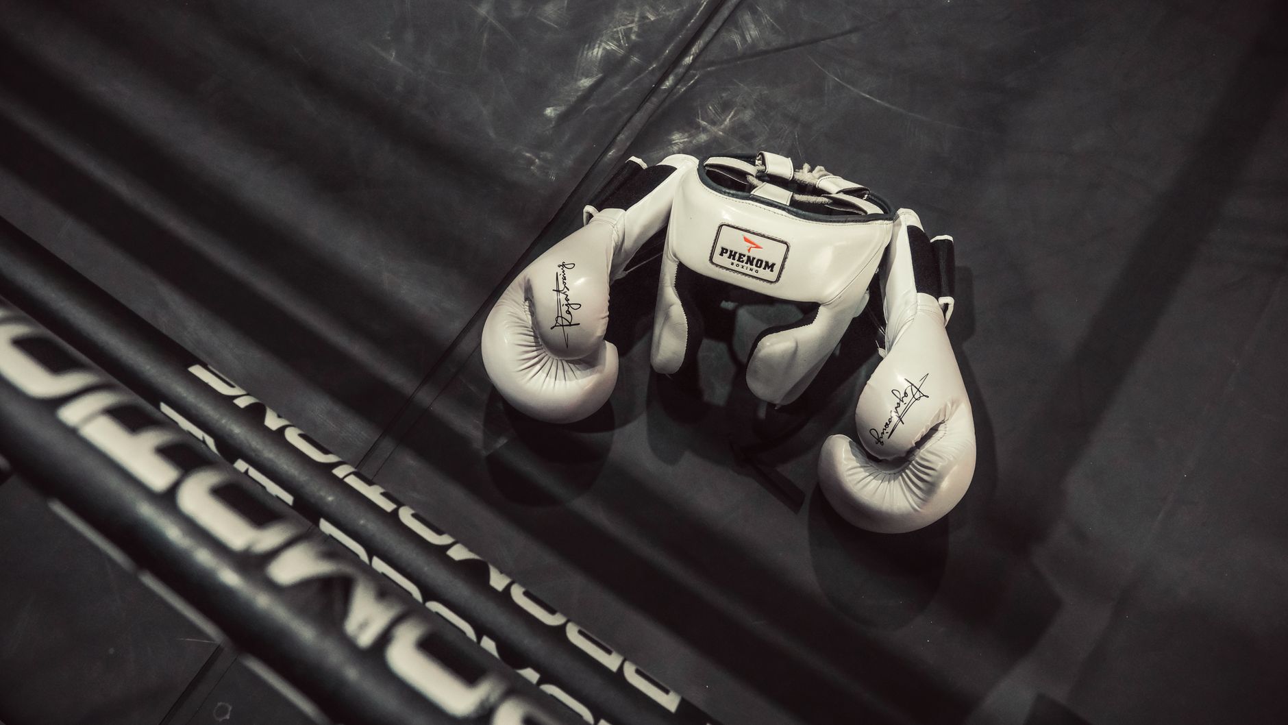 Benoit Saint Denis boxing power and pressure striking