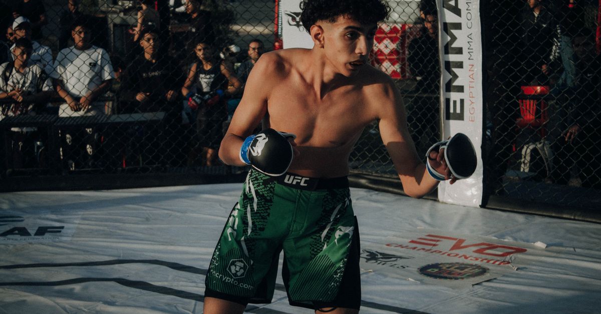 MMA fighter in cage at UFC Vegas 120