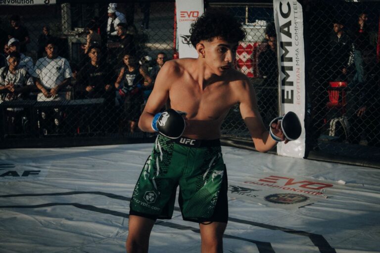 Sean Strickland Fighting Style: The Two-Time Champ Who Wins by Outworking Everyone