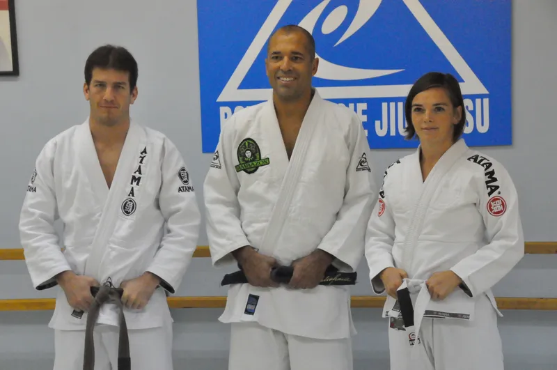 Royce Gracie teaching at a Gracie Jiu-Jitsu seminar with students