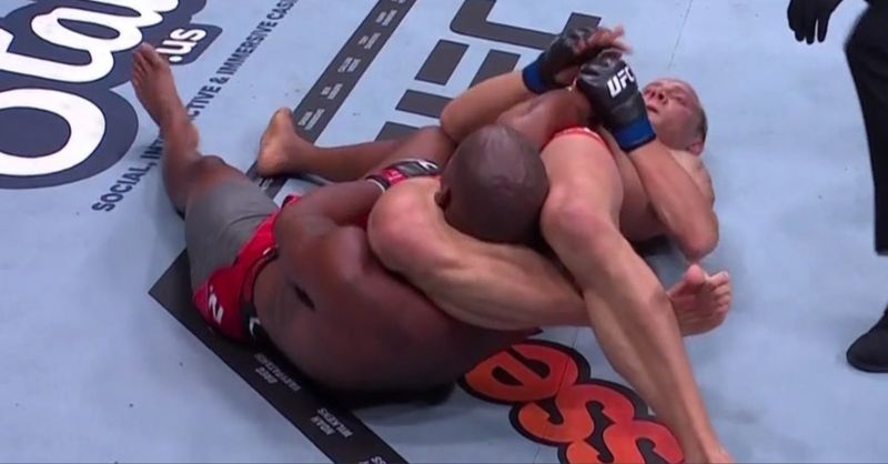 Paddy Pimblett triangle choke finish sequence against Bobby Green at UFC 304