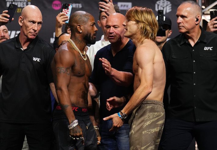 Paddy Pimblett and Bobby Green face off before their triangle choke finish at UFC 304